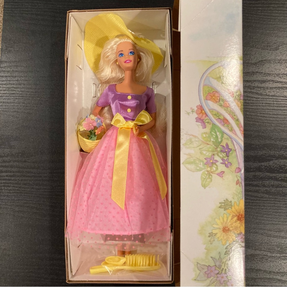 BARBIE Vintage NRFB Barbie Avon spec edition 1st in series Spring Blossom Barbie